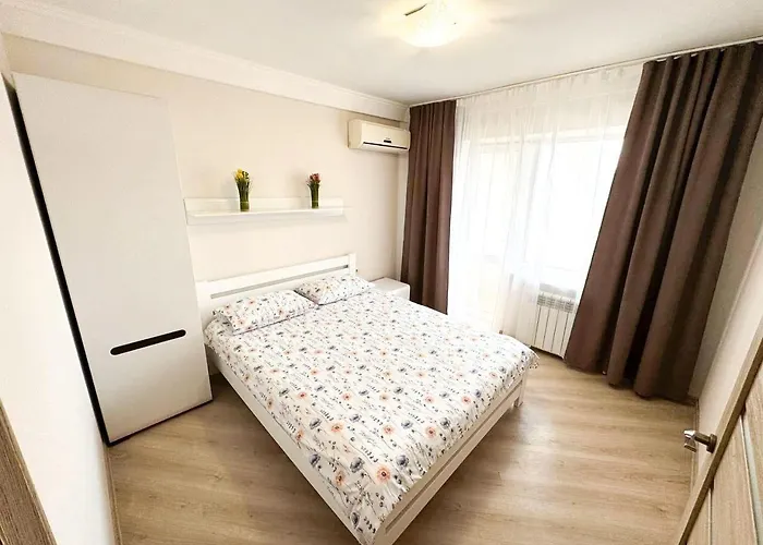 Artal Apartment On Obolonskyi Avenue 16A